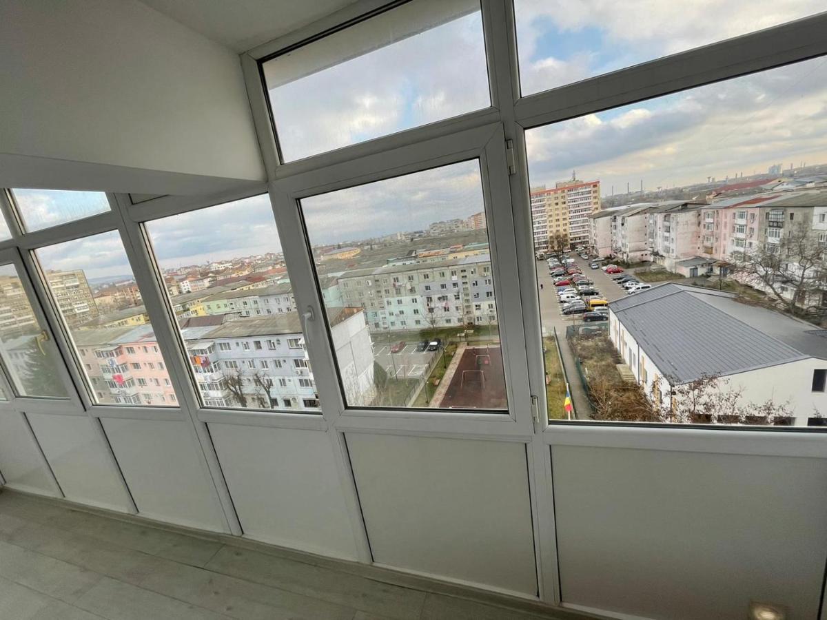 Elite Apartment Targoviste Bagian luar foto